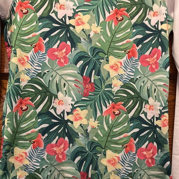 Swim Shirt Size Medium - Picture 3 of 4